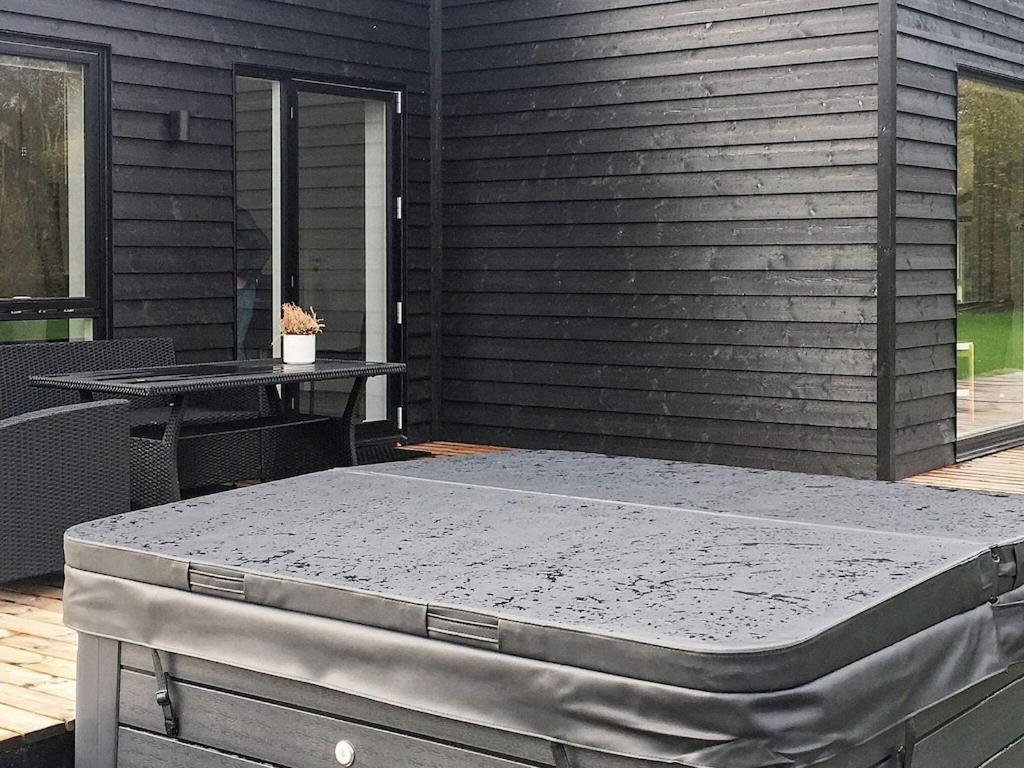 8 Person Holiday Home In Ansager 外观 照片