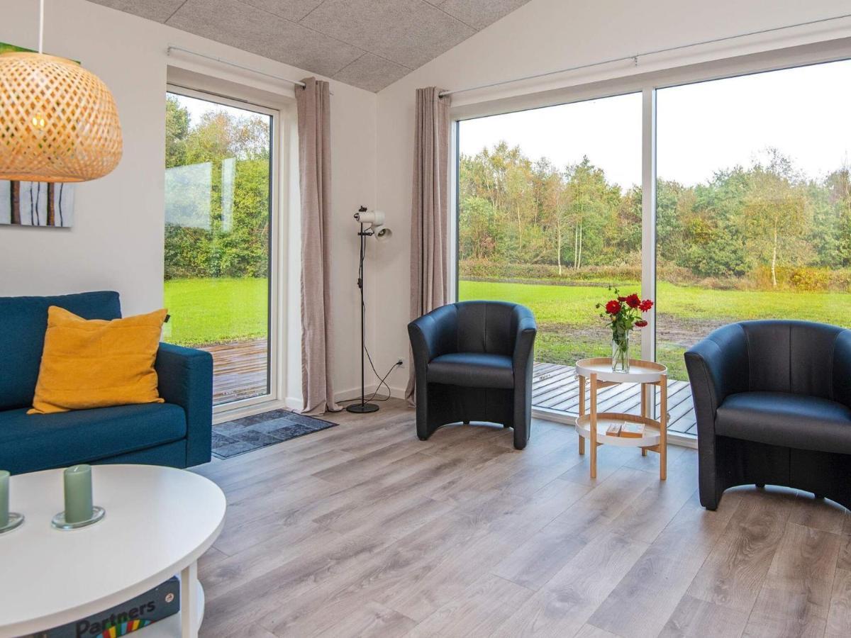 8 Person Holiday Home In Ansager 外观 照片