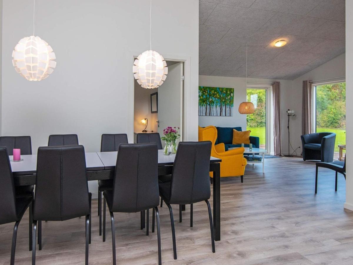 8 Person Holiday Home In Ansager 外观 照片